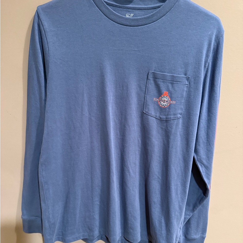 Boys Vineyard Vines brand long sleeve shirt in pristine condition, size XL